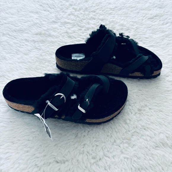 Birkenstock Miyari Shearling Black Leather Sandals size 37 W6 M4 - Picture 5 of 15